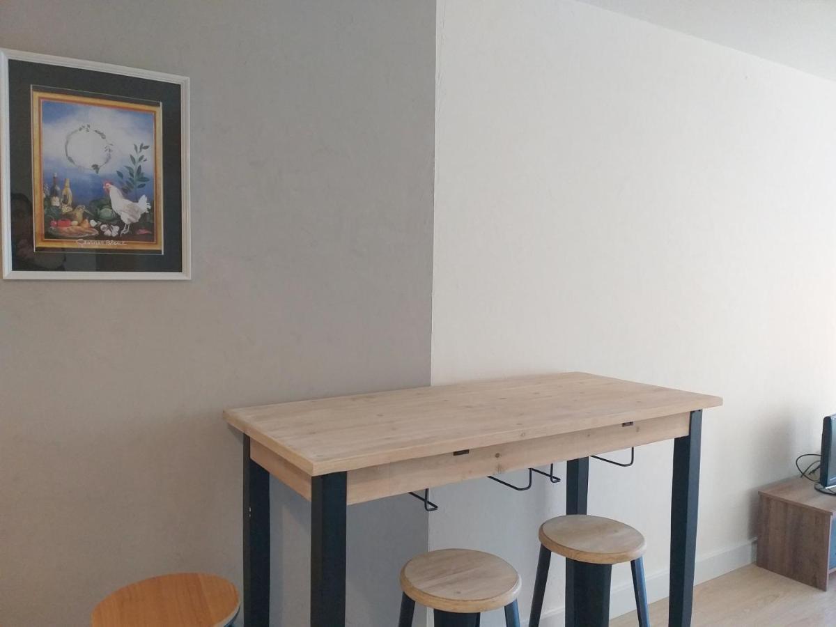 Le Savoie Appartement 2 Chambres 3 Couchages ,Balcon Et Parking Prive Bellegarde-sur-Valserine Eksteriør bilde